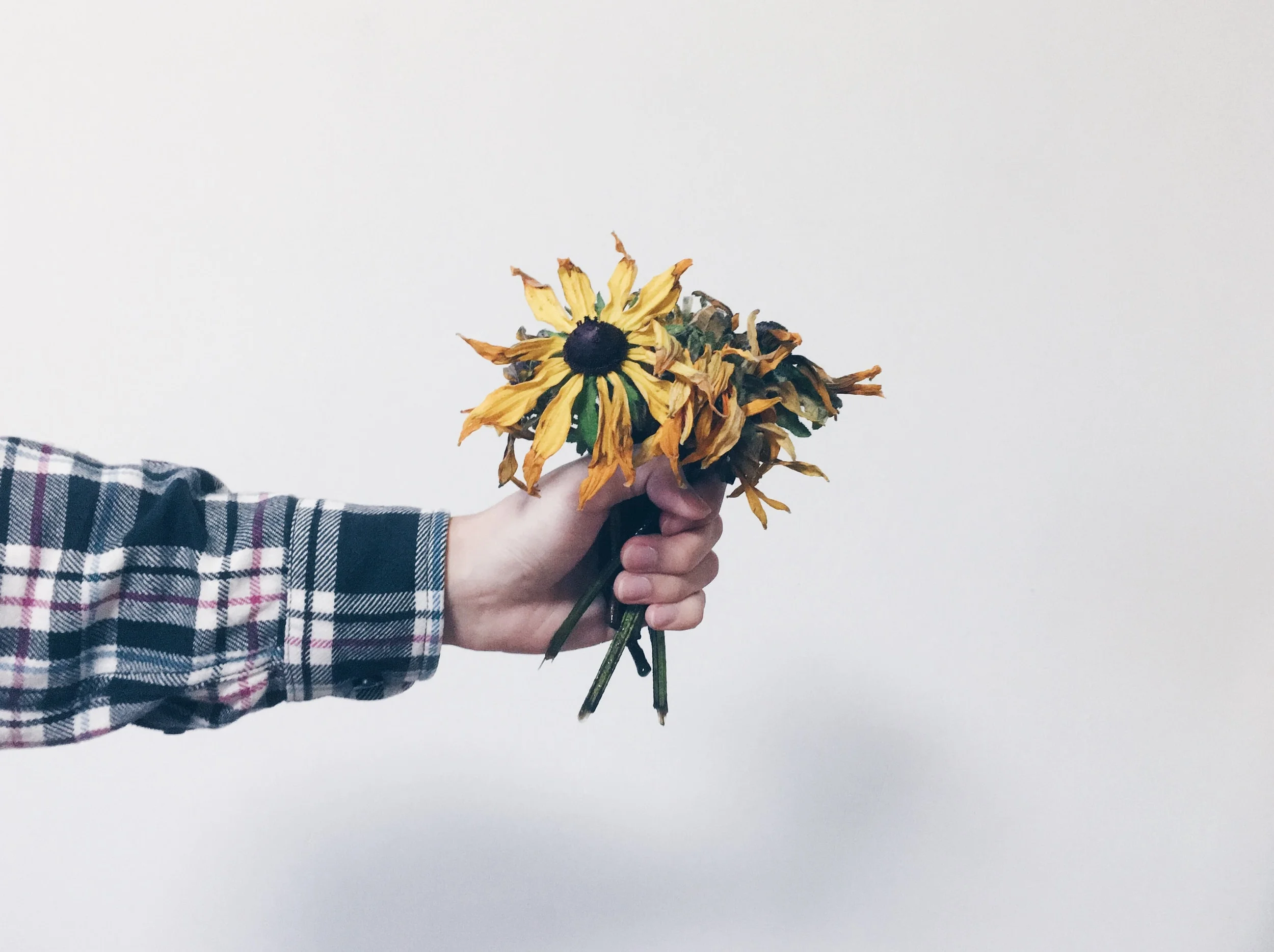 Featured image for article: Here's Why You Should Stop People-Pleasing by Jeremiah Krakowski